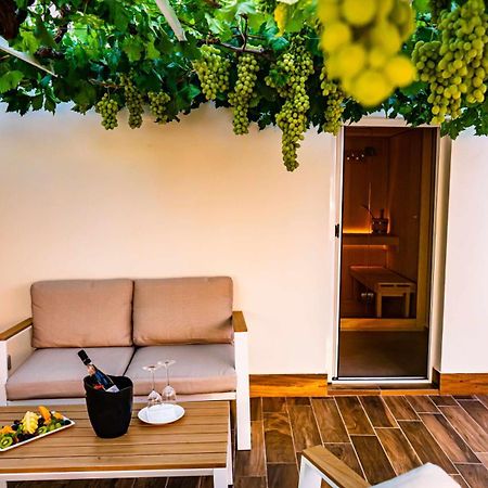 Casa Minerva - Suite E Relax Gioia Del Colle Ruang foto