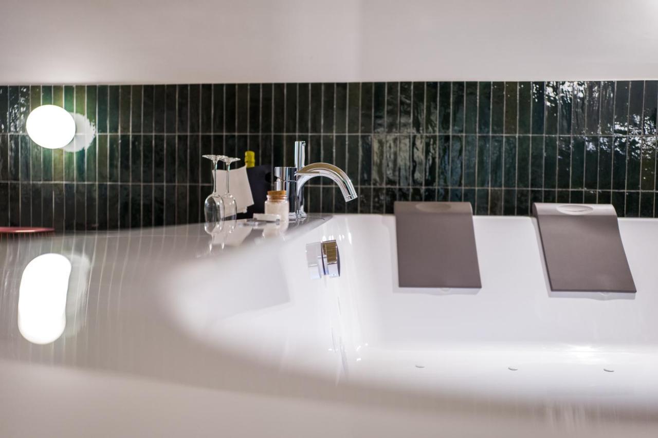 Casa Minerva - Suite E Relax Gioia Del Colle Bagian luar foto