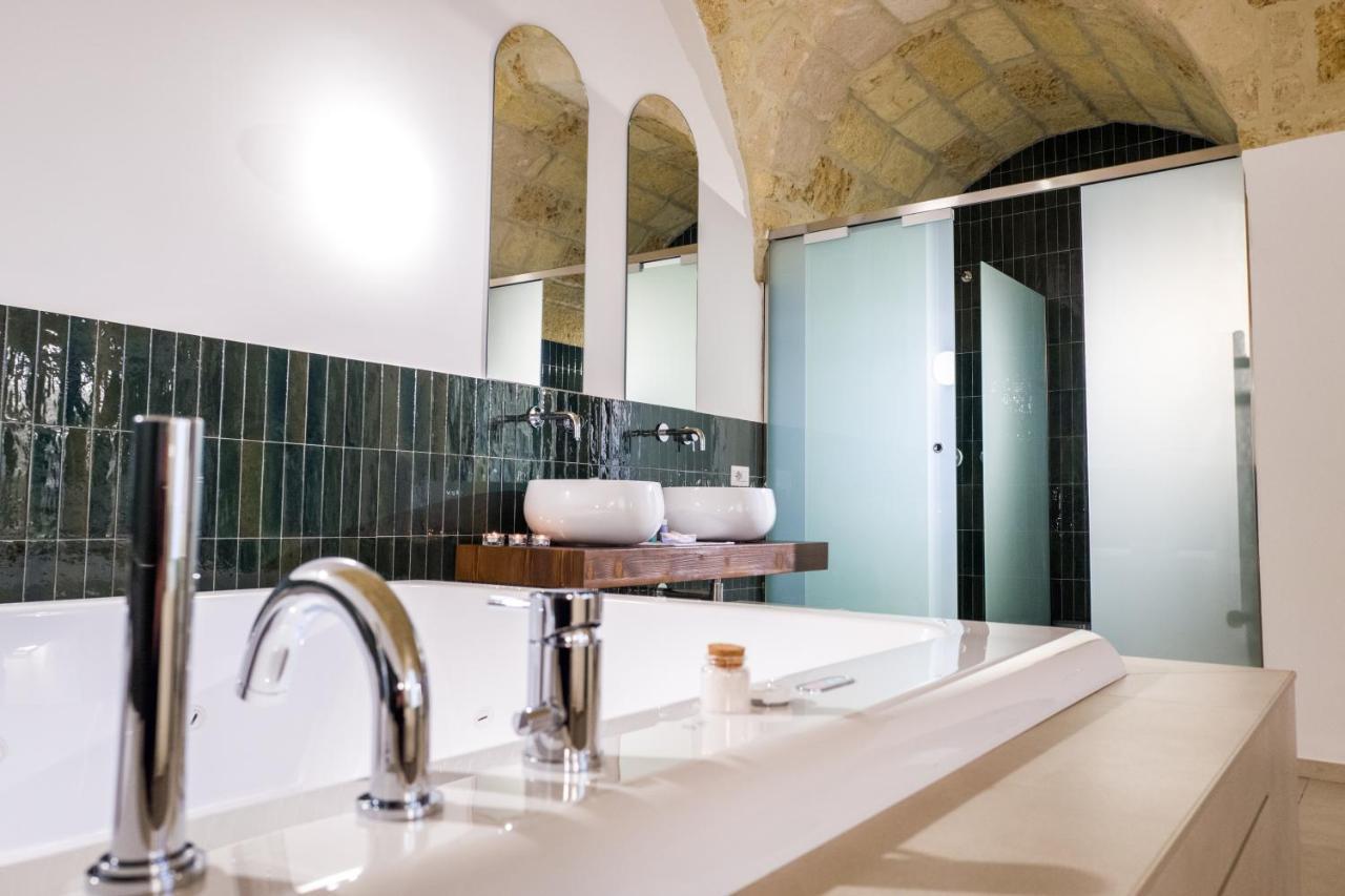 Casa Minerva - Suite E Relax Gioia Del Colle Bagian luar foto